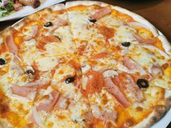 超级至尊披萨-JINNS锦时 steak&pizza(浸信会礼拜堂旧址店)