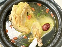 -七的湖·晚芳亭·阳澄湖农家菜·大闸蟹(莲花岛店)