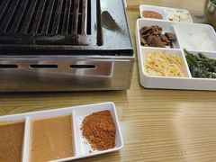 -弘彩英·烤牛舌·年糕火锅(蓝色港湾店)