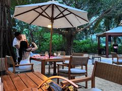 -三亚艾迪逊酒店·海滩烧烤 BARBACOA·现场乐队·浪漫晚餐·烧烤海鲜