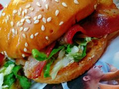 -The Habit Burger Grill 哈比特汉堡(复兴soho店)