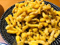 蛋黄焗蘑菇-琥珀老六龙虾(四里河店)