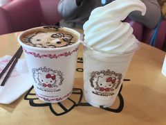 -Hello Kitty Cafe(弘大店)