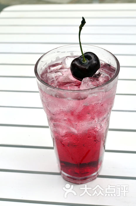 特饮:樱桃汽水