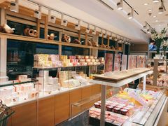 面包甜点陈列柜-好利来(四惠店)