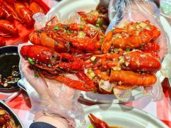 -肥小宝·金牌油焖大虾(襄阳龙虾地标店)