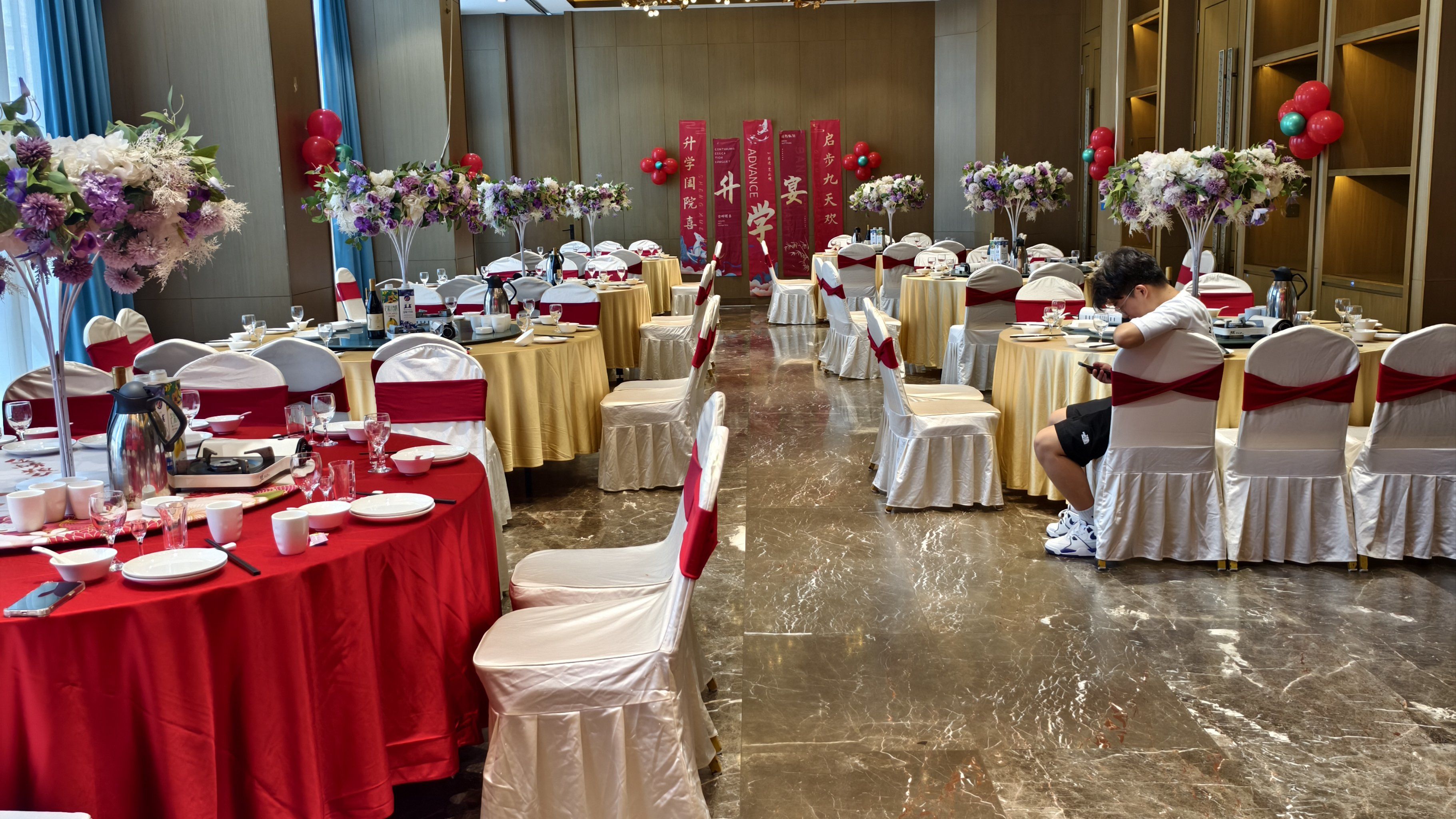 办宴席的好地方,厅还比较多,布置也非常用心