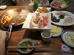 -小天鹅火锅·一线江景洪鼎旗舰店(洪崖洞店)