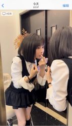 -曼都发型
