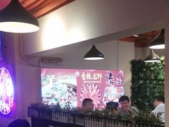 -海盗船. 龙虾烧烤. 酒馆
