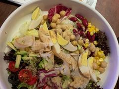 凯撒色拉-Ambra Haus琥珀屋精酿餐厅(宝山店)