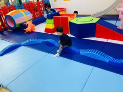 -黄浦乐烁龙鱼宝贝托育园(海潮路校区)