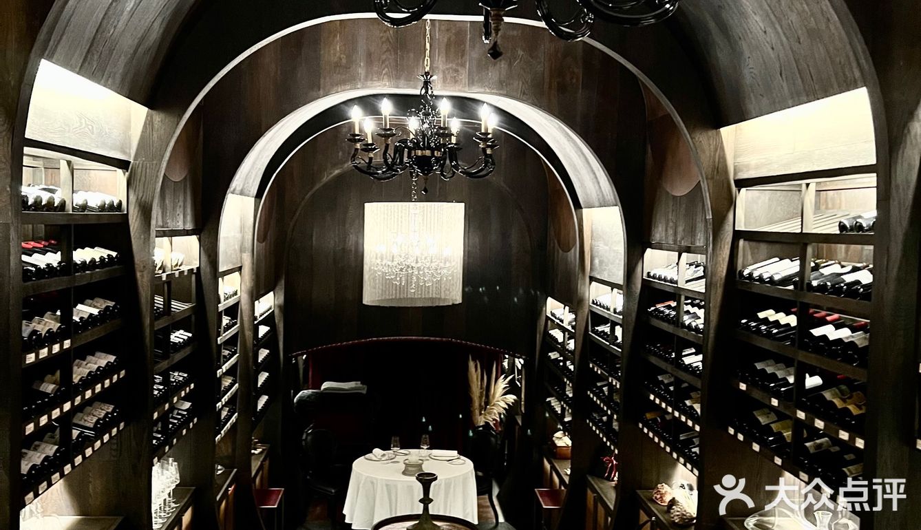 酒窖里的西餐｜HIK9乚厨