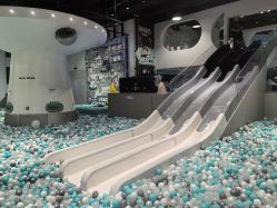 -MINI MARS KIDS CLUB亲子家庭中心(长宁天山店)