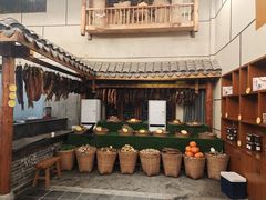 -洋沙湖湖色生鲜主题餐厅