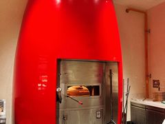 -城市大道红炉披萨烘焙坊