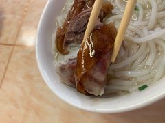 烧鹅濑粉-香辉食馆(新兴路店)