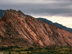 -天山神秘大峡谷
