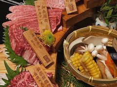 -山川小町·极番烧肉(新地假日广场店)