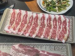 -七甲山烤肉(长白山奇石山珍根艺一条街店)