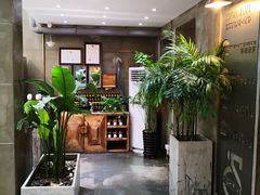 -HIGH FIVE哈福手工汉堡(桂林路店)