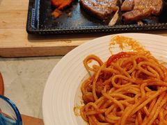 -必胜客(WOW黄骅华贸店)