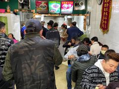 等位区-清真白建强牛肉面(金雁花园店)