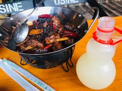 -临江餐馆二楼美食部落