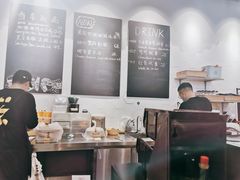 大堂-HELLO 27 意面·沙拉·帕尼尼