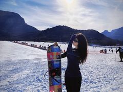 -济南卧虎山滑雪场