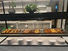面包甜点陈列柜-桂林喜来登饭店雅琴餐厅