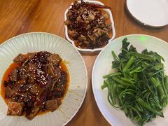 -三叔特色自贡菜(中海国际店)