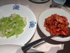 -维园悦谱·海派家常菜(乌鲁木齐南路店)