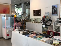 -今日艺术汇书店