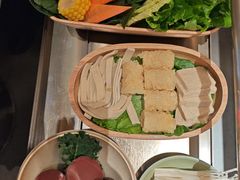 -左庭右院鲜牛肉火锅(苏州中心店)