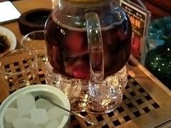 -月亮眼花园餐厅书吧酒吧