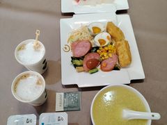 -大连长城大饭店(西安路地铁站店)