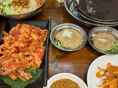 -韩风烤牛肉冷面店