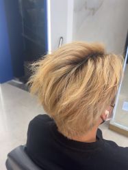 -苏奇发型·烫发染发