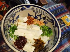 -蜗牛小馆醉乡民谣云南菜(惠新西里店)