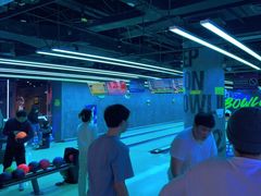 -世代星球·保龄球·镭战真人CS·团建(杨浦店)