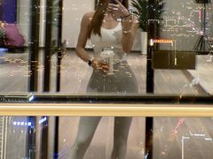 -黄金时代游泳健身云畔会所(绿地中心双子塔店)