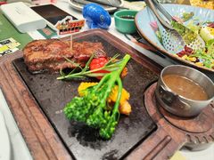 -西语·炭烧牛排(卓越中寰店)