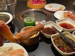-钱小奴海鲜自助黑金店(杭州滨江龙湖店)