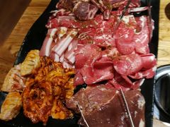 牛舌-金刚山黑牛炭火自助烤肉(西大望路店)