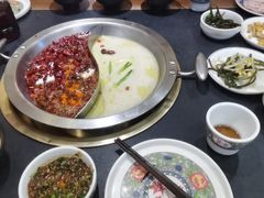 -沸炉重庆老火锅(军事博物馆店)