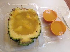 -志龙皇冠吃货椰子铺