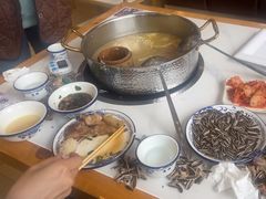 -朴小妹人参鸡汤火锅(长白山万达店)