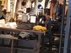 -Abercrombie&Fitch(德基广场店)