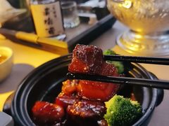 外婆家的红烧肉-悦哉·派对·草坪婚礼·围炉煮茶(三圣乡店)